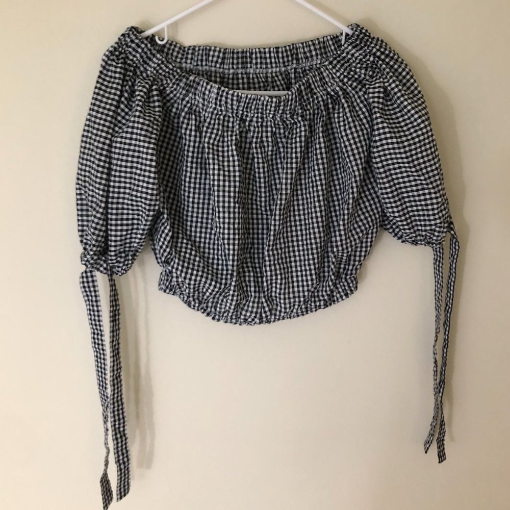 off shoulder crop top